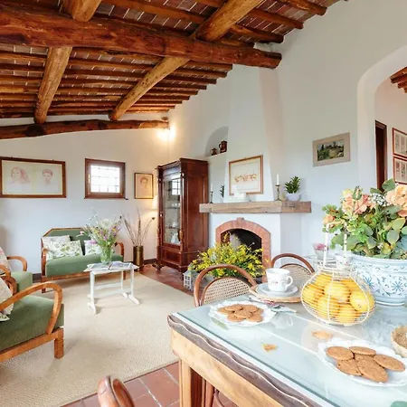 Villa Melograno Farmhouse, Romantic With Private Infinity Pool And Great Views In Lucca