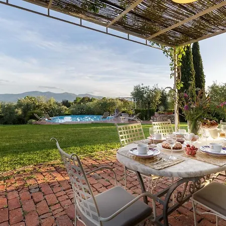 Melograno Farmhouse, Romantic With Private Infinity Pool And Great Views In Lucca *