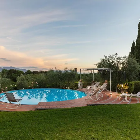 Villa Melograno Farmhouse, Romantic With Private Infinity Pool And Great Views In Lucca *