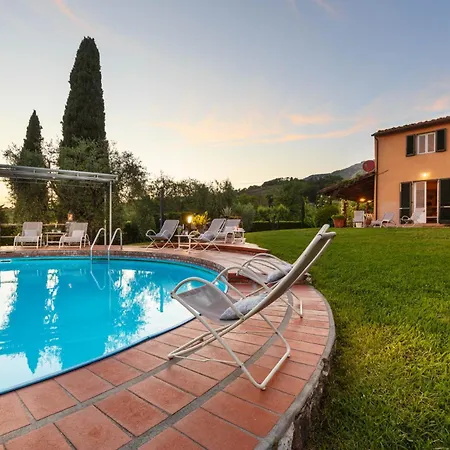 Melograno Farmhouse, Romantic With Private Infinity Pool And Great Views In Lucca Villa Piaggiori