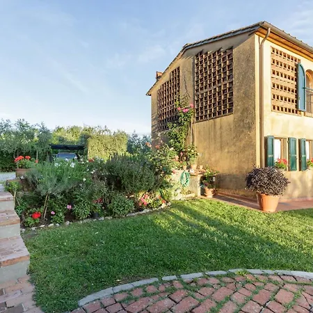 Villa Melograno Farmhouse, Romantic With Private Infinity Pool And Great Views In Lucca