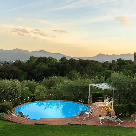Melograno Farmhouse, Romantic With Private Infinity Pool And Great Views In Lucca Piaggiori